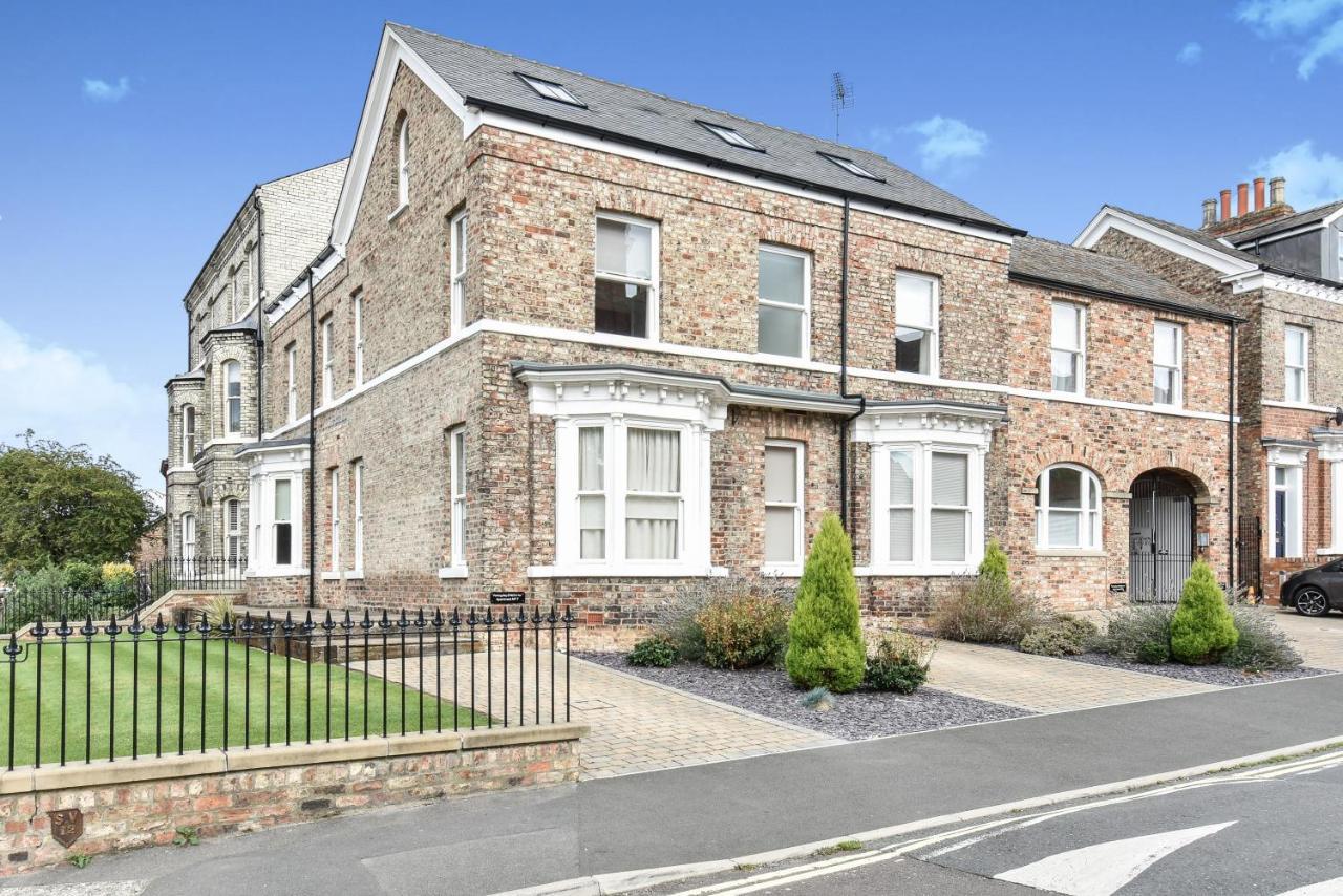 Ferienwohnung Clifford'S Reach At Bluebridge Court With Free Parking York Exterior foto