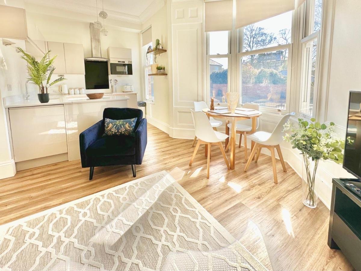 Ferienwohnung Clifford'S Reach At Bluebridge Court With Free Parking York Exterior foto